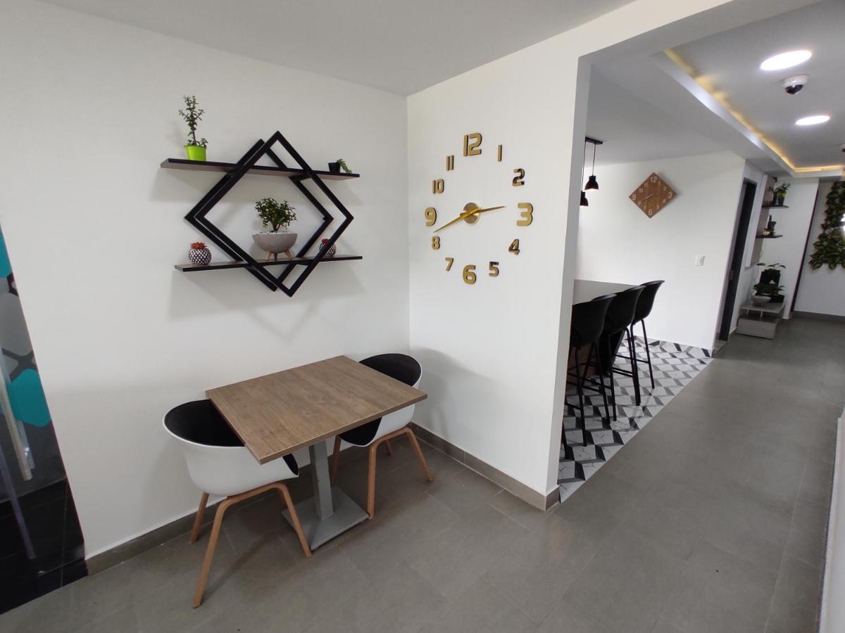 Hostel Boutique Nido De Loros Меделин Екстериор снимка