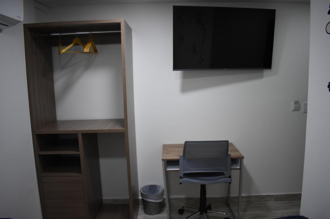 Hostel Boutique Nido De Loros Меделин Екстериор снимка