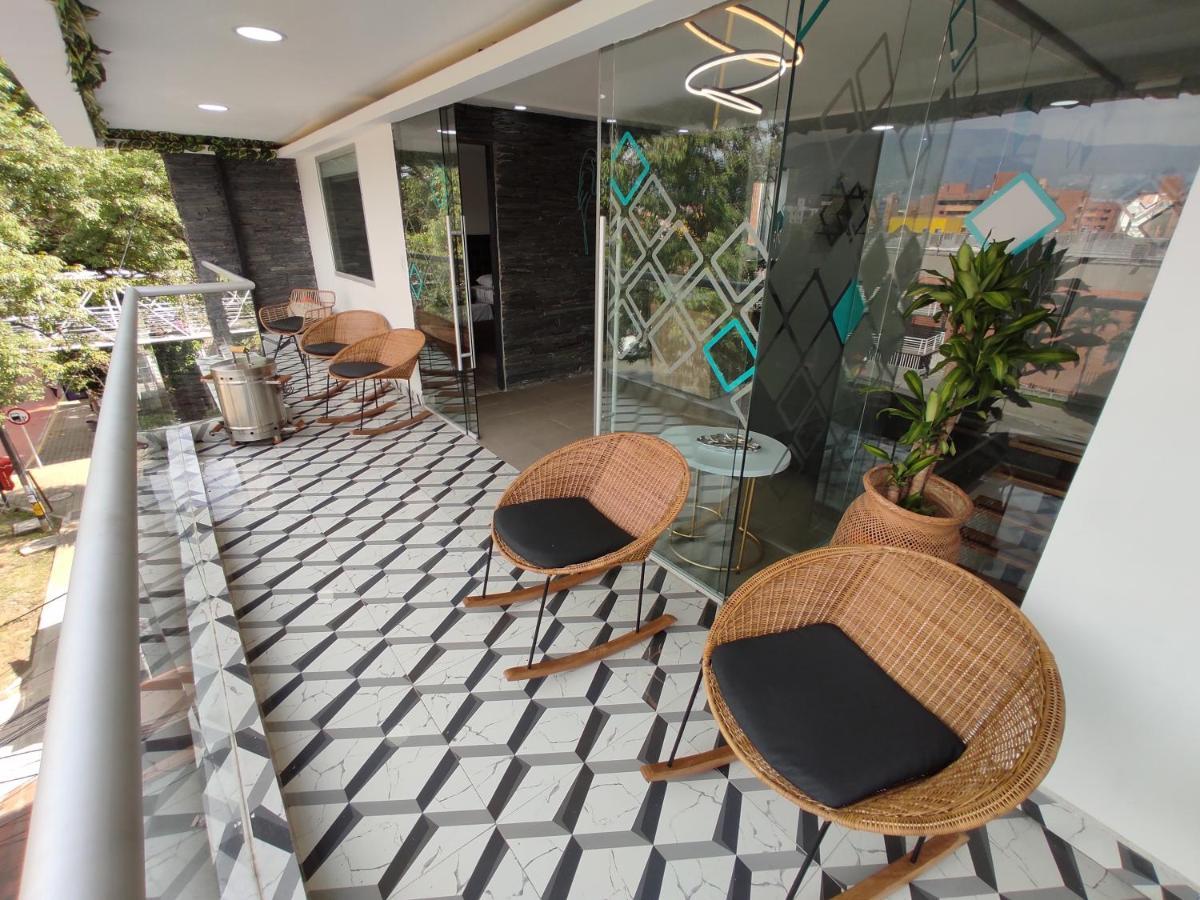 Hostel Boutique Nido De Loros Меделин Екстериор снимка