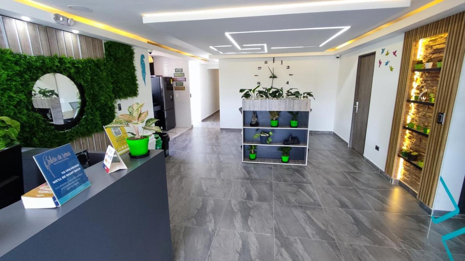 Hostel Boutique Nido De Loros Меделин Екстериор снимка