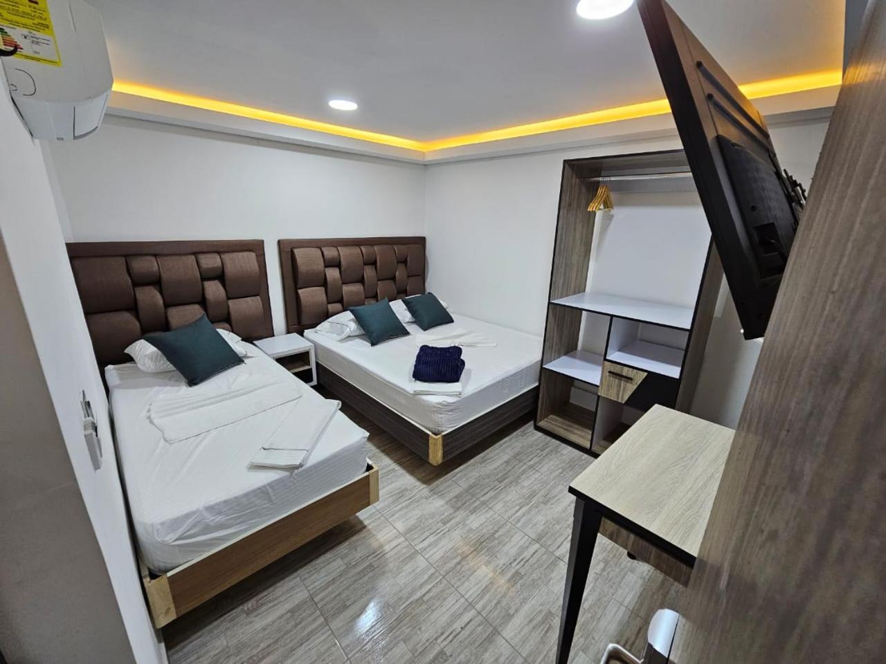 Hostel Boutique Nido De Loros Меделин Екстериор снимка