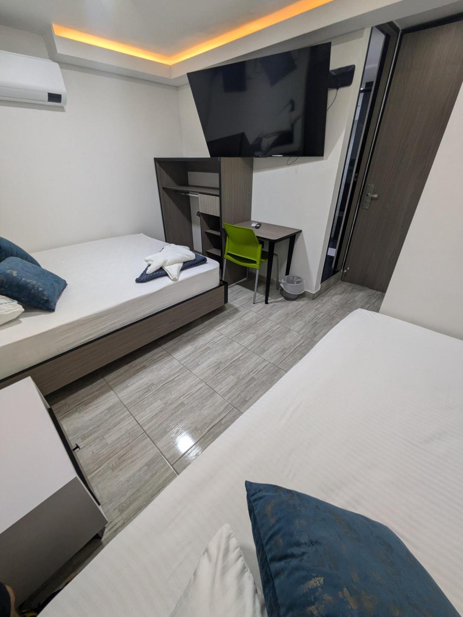 Hostel Boutique Nido De Loros Меделин Екстериор снимка
