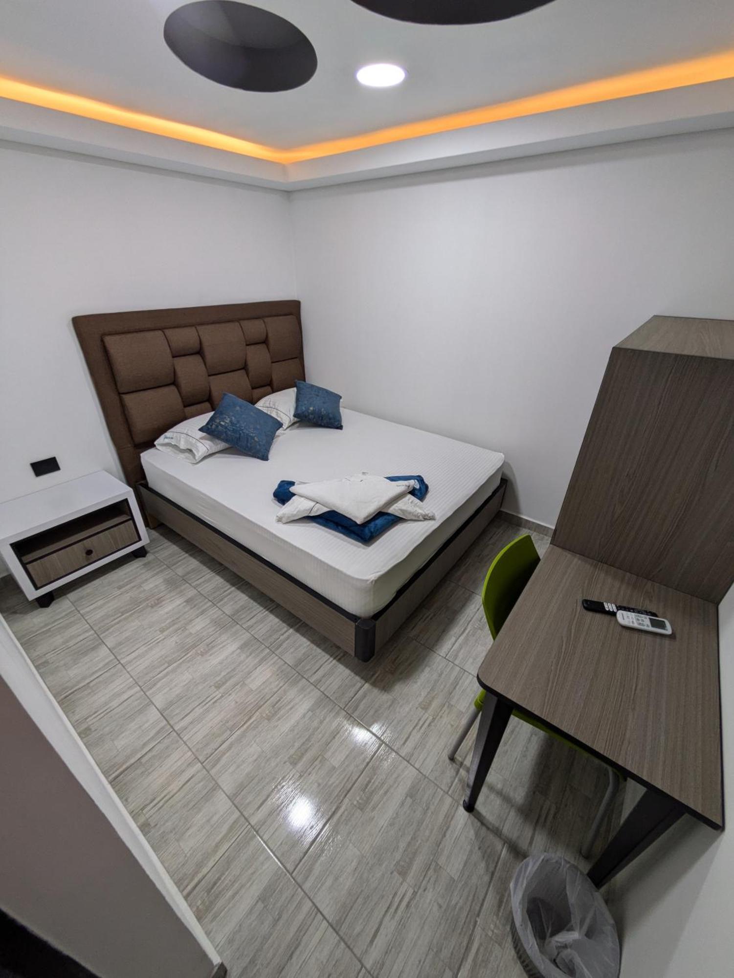 Hostel Boutique Nido De Loros Меделин Екстериор снимка